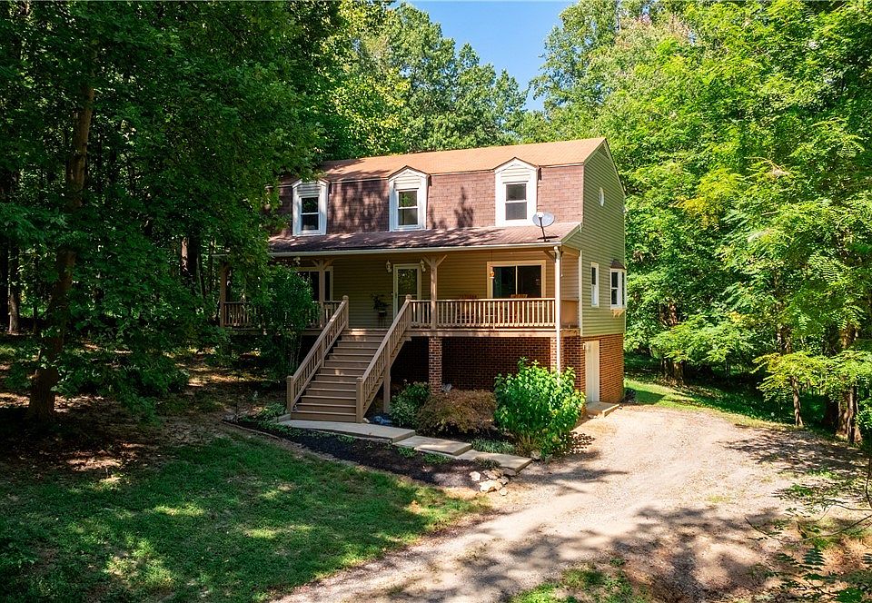 1st image of 19560 Oakwood Ln