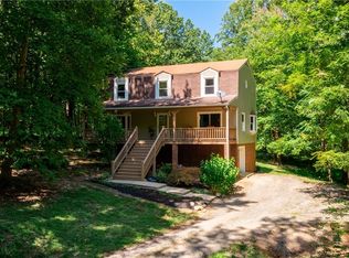 19560 Oakwood Ln, Jetersville, VA 23083