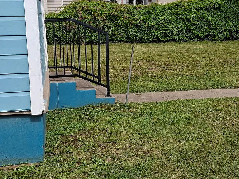 127 Motel Dr — Photo 4