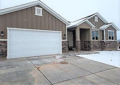 1st image of 2893 W Hawk Dr