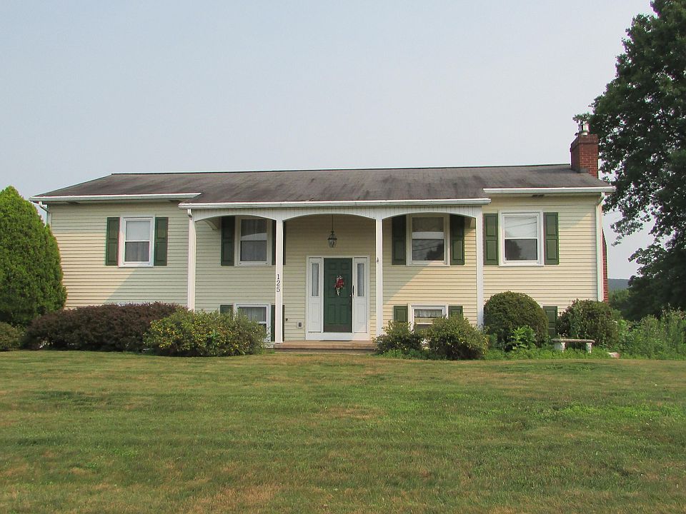 1st image of 125 Essex Ln