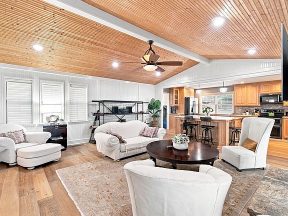 4th image of 8703 Dunleith Ct