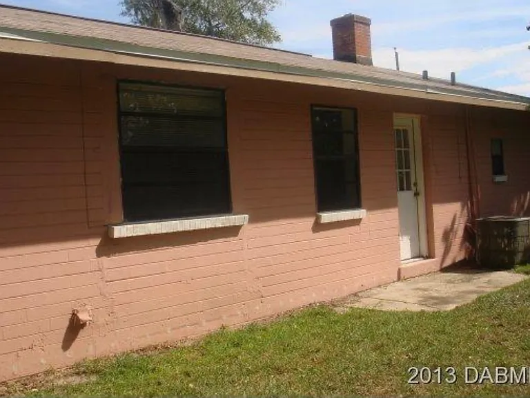 740 White St — Photo 5