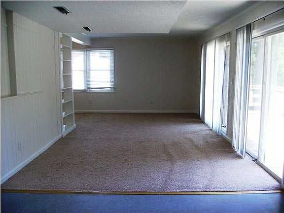 5th image of 1114 E Ashley Ave