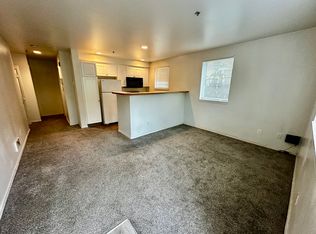 931 N 86th St #101, Seattle, WA 98103