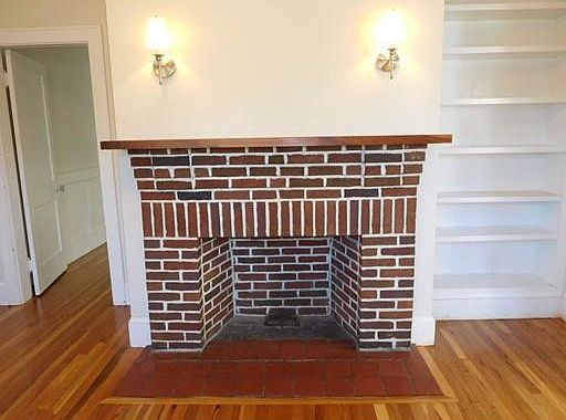 2nd image of 166 Lake St #2