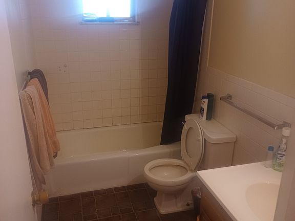 5th image of 471 Brentwood Ave #B471