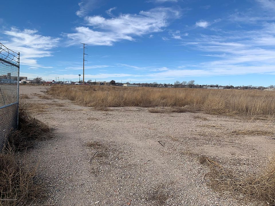 1st image of 1015 Fritch Hwy