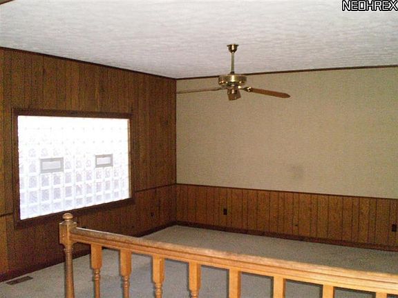 4th image of 338 E 215th St