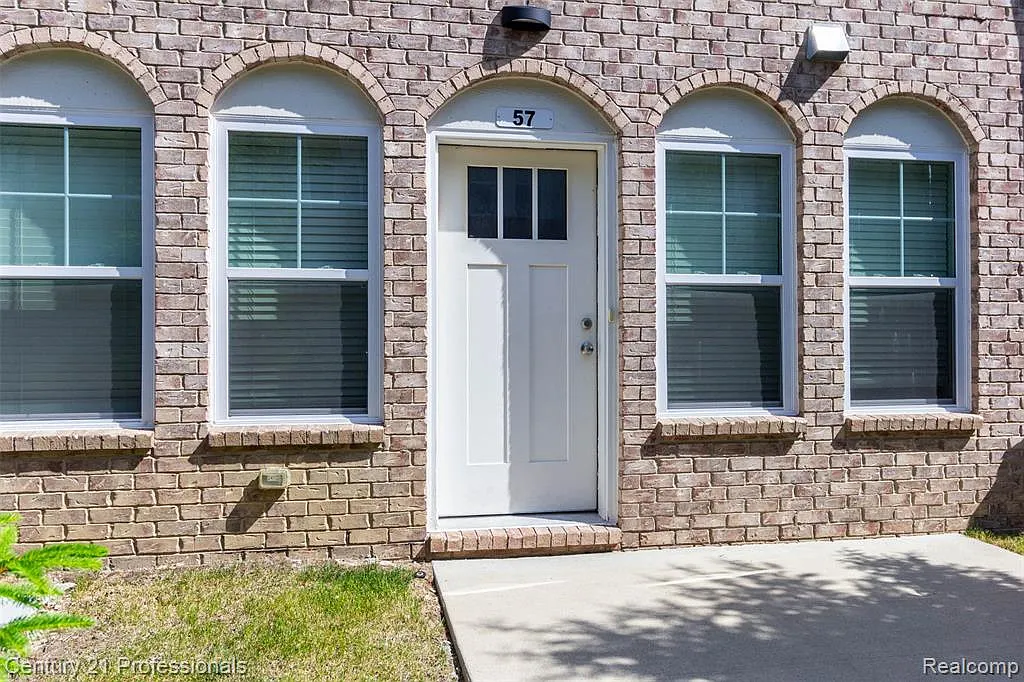 3 bed, 2.5 bath, 1750 sqft, $2,950 — Photo 4