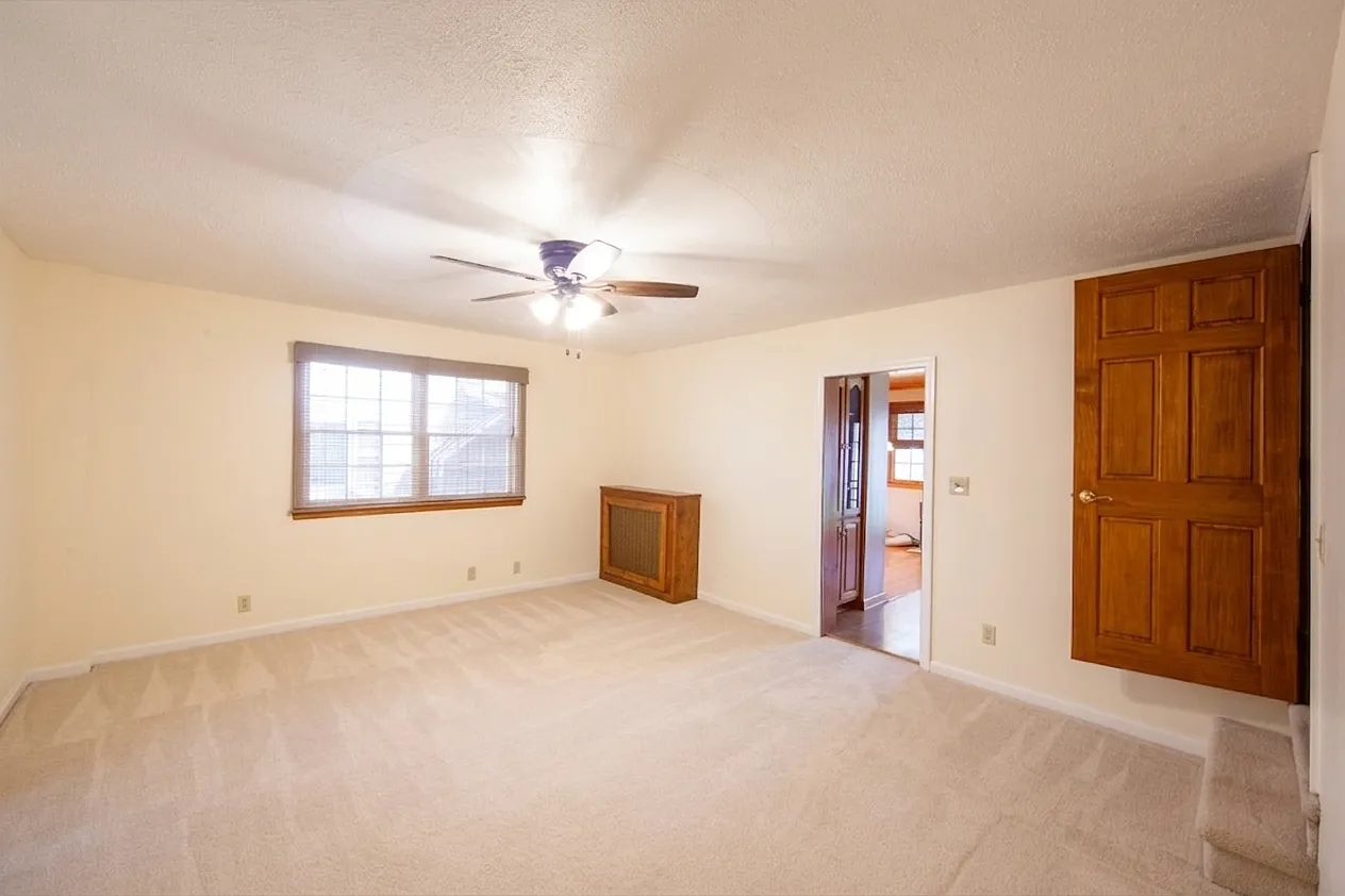 3 bed, 1970 sqft, $1,200 — Photo 4