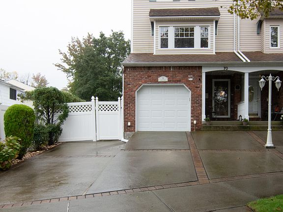 2nd image of 70 Cotter Ave
