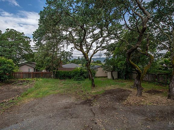 3rd image of 18466 4th Avenue