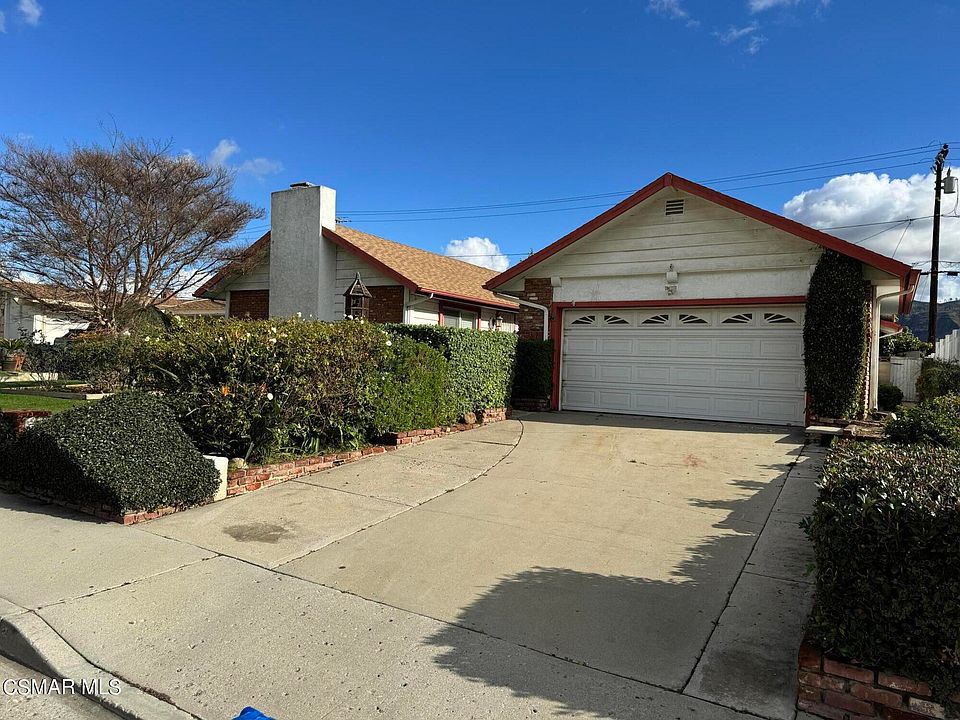 2nd image of 540 W Santa Paula St