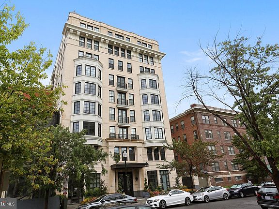 2nd image of 1011 M St NW Unit 703