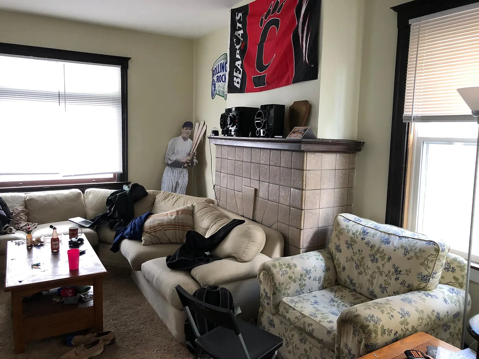 7 bed, 2.5 bath, 3500 sqft, $5,600 — Photo 4