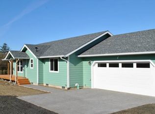 669 Island Cir SE, Ocean Shores, WA 98569