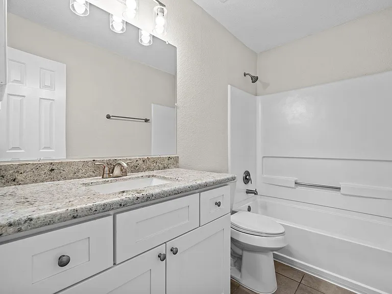 19935 Silver Rock Dr — Photo 17