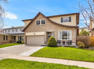 2474 Cavendish Dr, Burlington, ON L7P 3T8