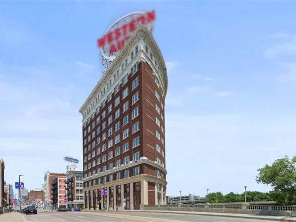 2107 Grand 909 Blvd, Kansas City, MO 64108