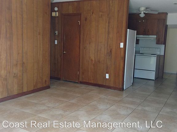 3rd image of 2502 Eliasberg St