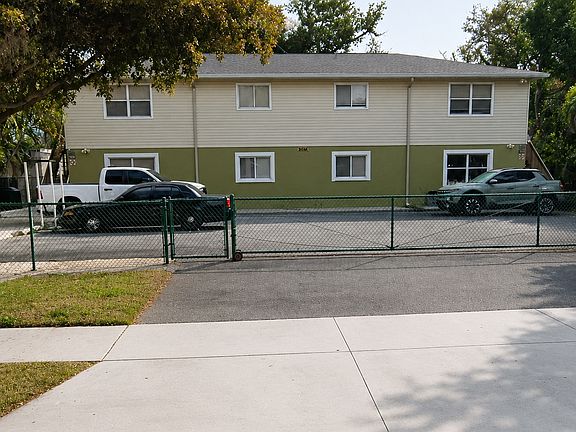 3rd image of 309 6th St E #309