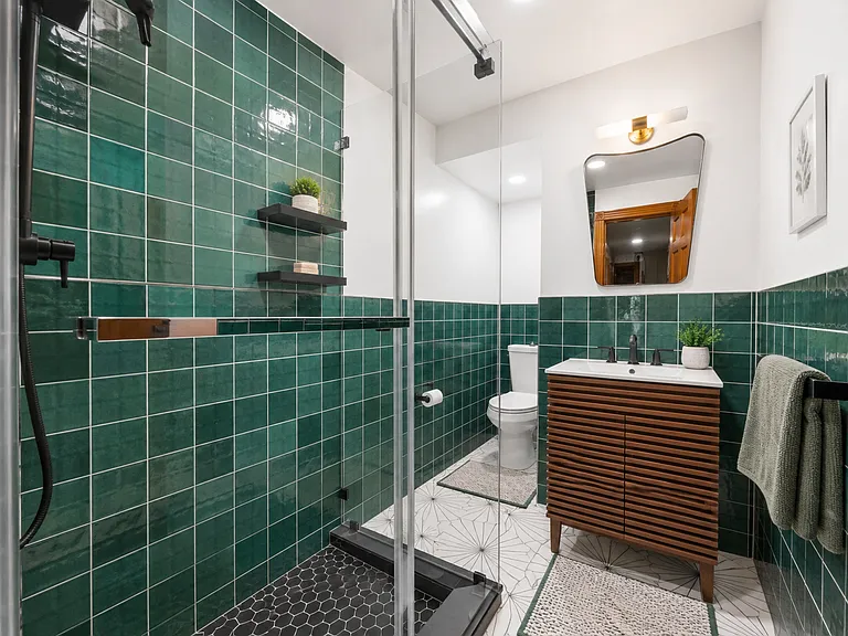 504 Monroe St #1 — Photo 14