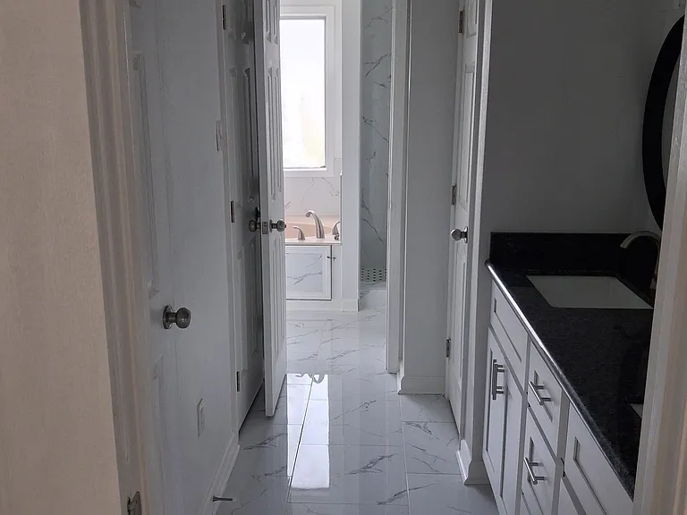103 Warwick St — Photo 11