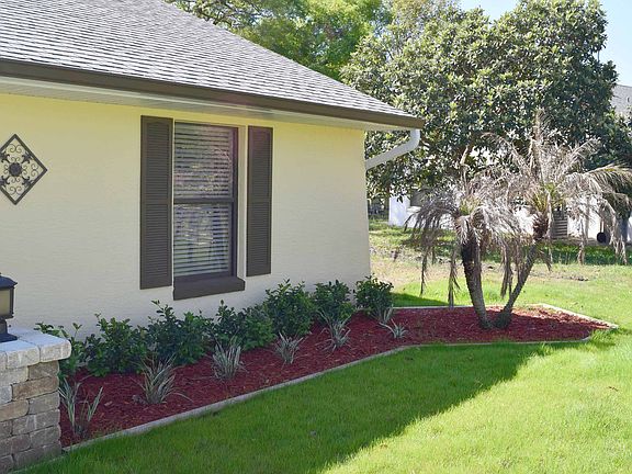 New plants, mulch, beds