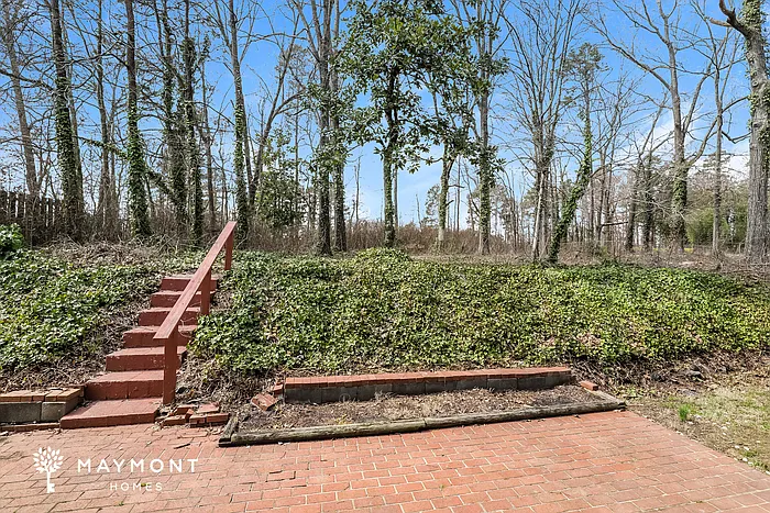 3413 Langdale Dr — Photo 9