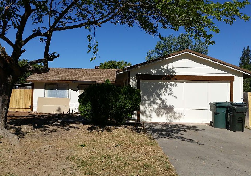 1st image of 6813 Sprig Dr