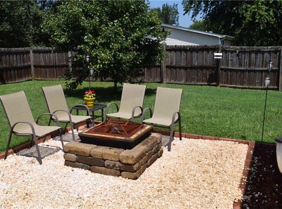 5th image of 409 Red Oak Dr