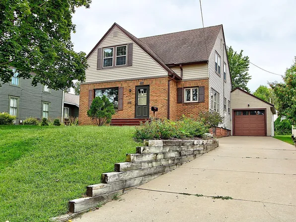 481 13th St, Red Wing, MN 55066