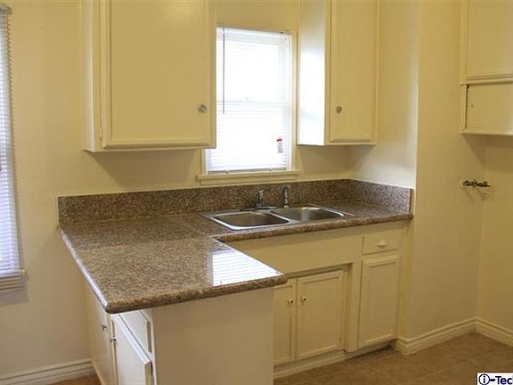 5th image of 419 Florence Ave #B