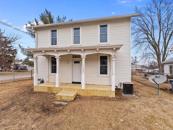 1103 E 8th St, Muscatine, IA 52761