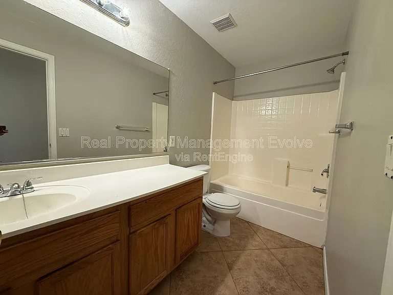 22621 W Yavapai St — Photo 15