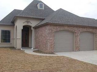109 Phelps Dr, Youngsville, LA 70592