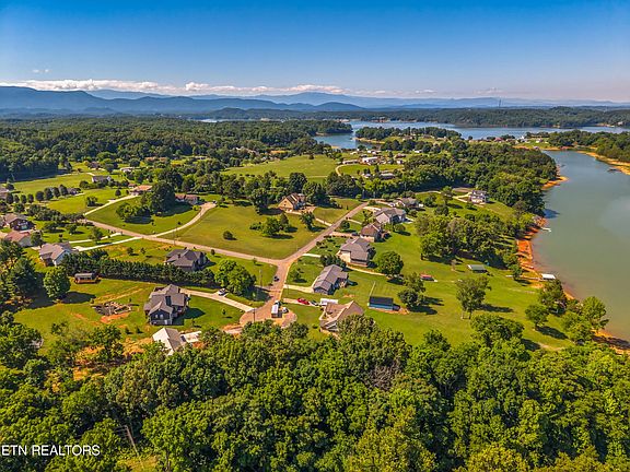 4th image of 0 Sullivan Pointe Lot 30