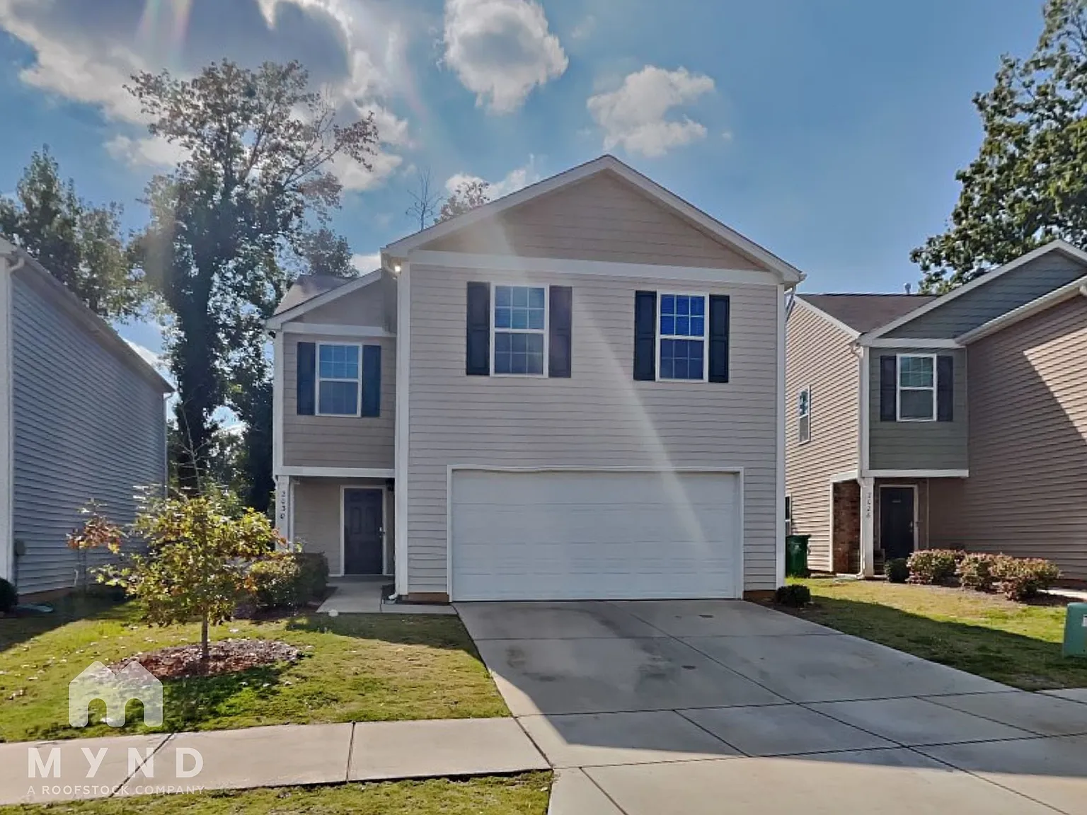 4 bed, 2.5 bath, 1927 sqft, $2,270 — Photo 1