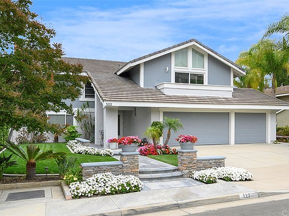2nd image of 522 S Santiago Way