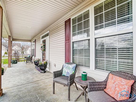 3rd image of 5631 Breezy Porch Dr