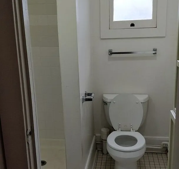 1011B N Corona St — Photo 6