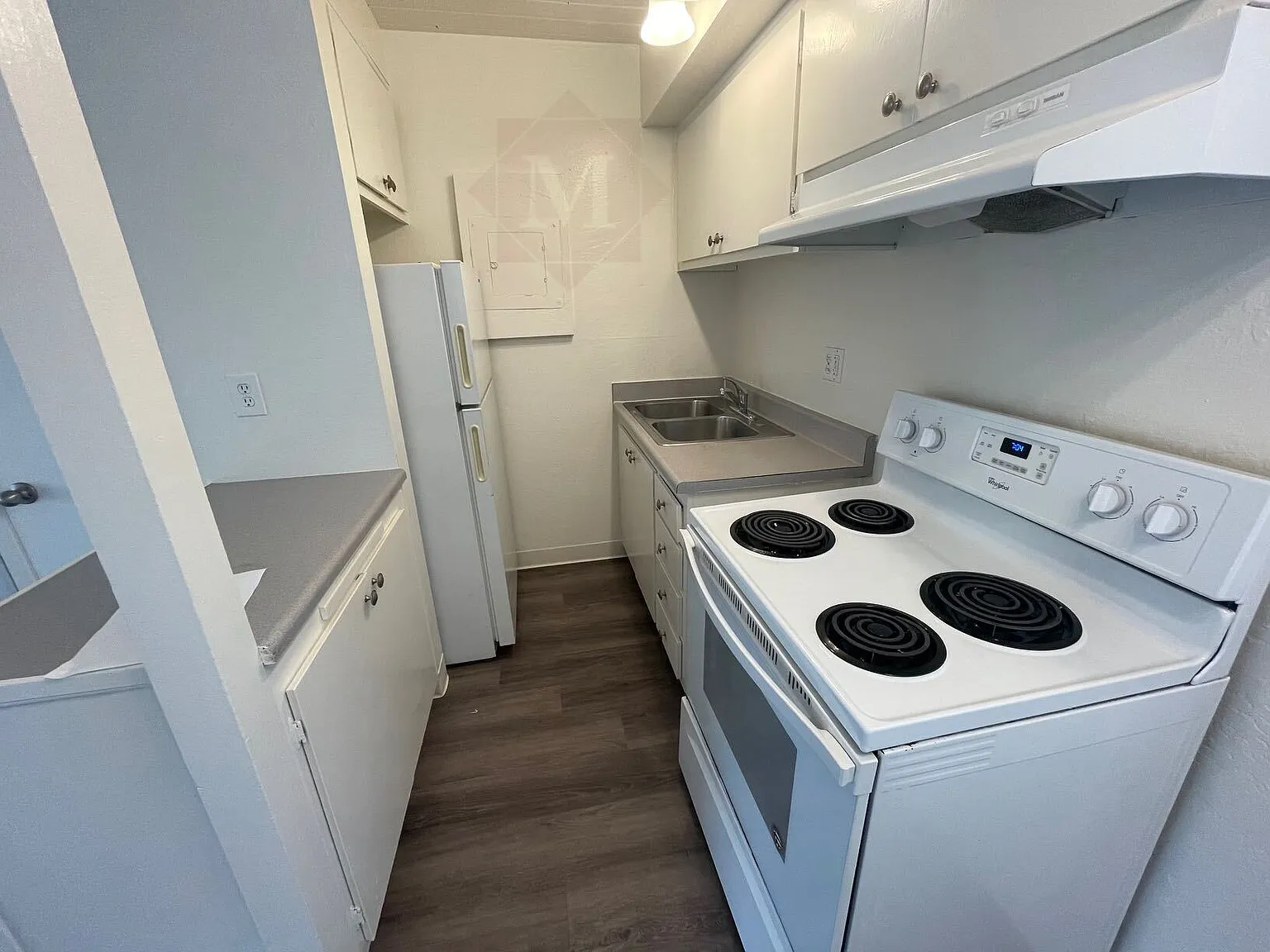 1 bed, $2,425 — Photo 2