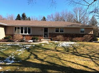 4535 Pheasant Ln, Sheboygan, WI 53081