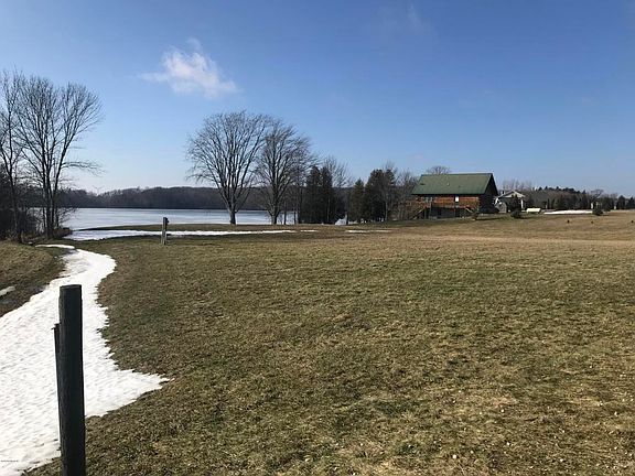 2nd image of W Waters Edge Dr