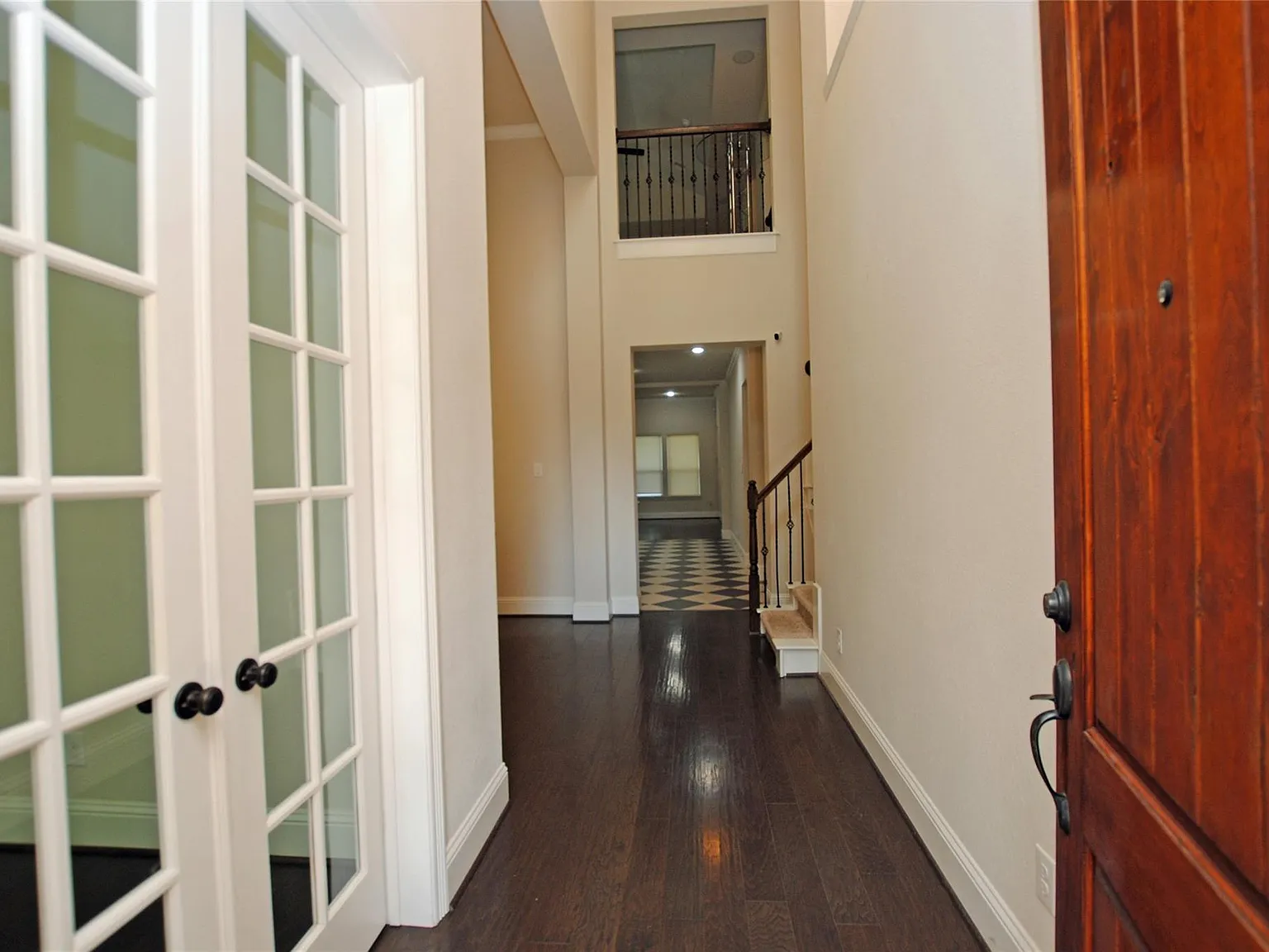 4 bed, 3.5 bath, 3586 sqft, $4,700 — Photo 4