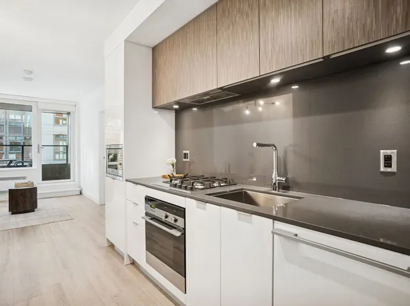 209 E 7th Ave #507, Vancouver, BC V5T 0H3