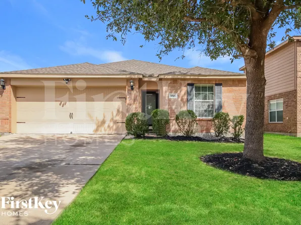 9518 Peridot Green Dr, Rosharon, TX 77583