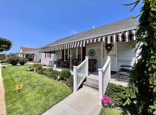 411 N Delavan Ave, Margate, NJ 08402