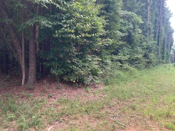 201 Lake Ct #22, Chapel Hill, NC 27516